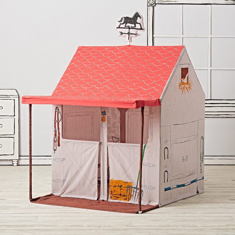 FRONT horse-stable-playhouse (1) (1)