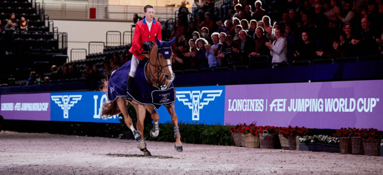 McLain Ward Contagious 2022 Longines FEI Jumping World Cup™ Final